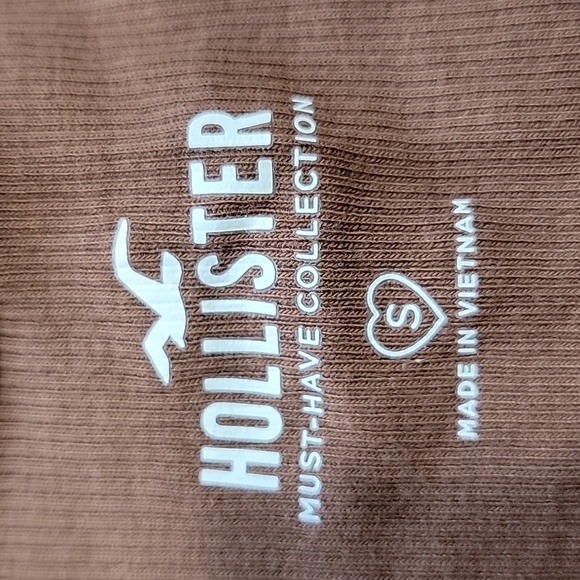 Hollister Size S Brown Ribbed 'Torn' V Neck Tank Top, Excellent Used Condition - Picture 10 of 11